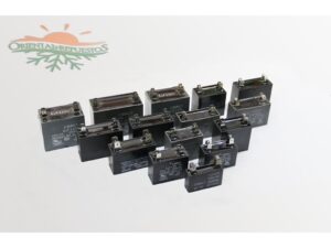 CAPACITOR 12 UF 450V CUADRADO (77)